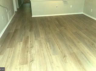 4 Overhill Rd, Upper Darby, PA 19082