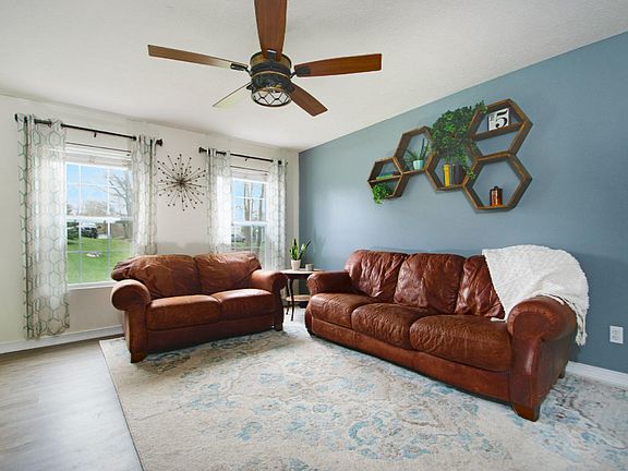5th image of 2826 Bark Ct