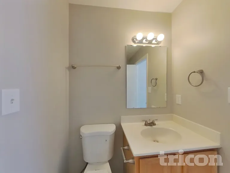 6811 Smithfield Blvd — Photo 7