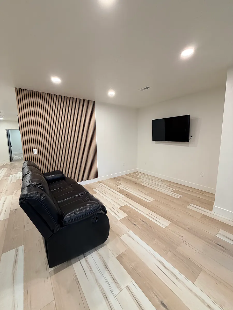 Living room - 11692 S Halls Creek Rd