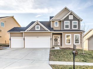 4005 Riverdell Dr, Wentzville, MO 63385