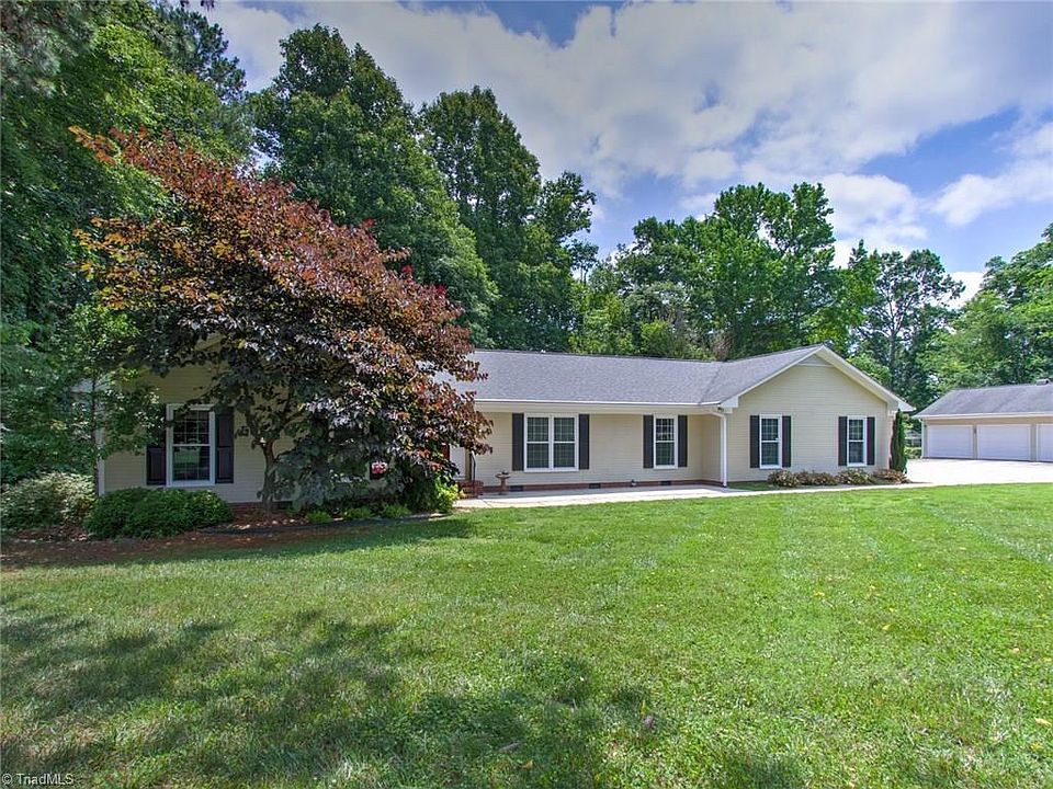 1st image of 2812 Oak Ridge Rd