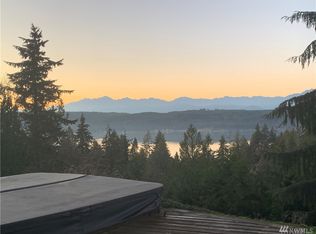 84 E Cozy Crest Ln, Belfair, WA 98528