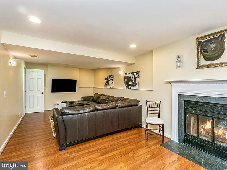 3827 Dittany Ct — Photo 20