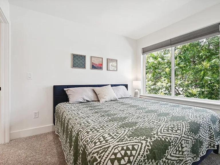 3870 N Clay St — Photo 20