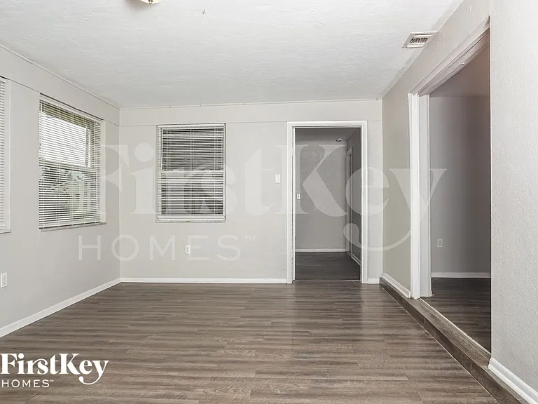 3567 Harbor Blvd — Photo 4