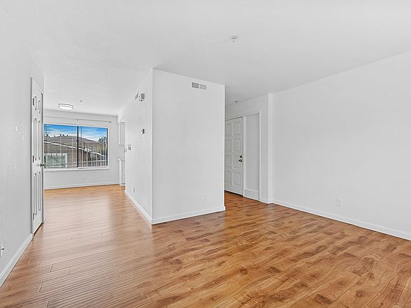 3rd image of 16472 Foothill Blvd #16472