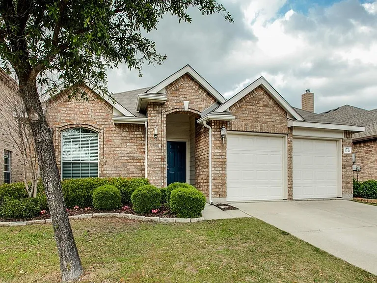 1701 Heron Dr — Photo 12