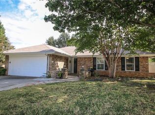 2616 Bayberry Ln, Euless, TX 76039