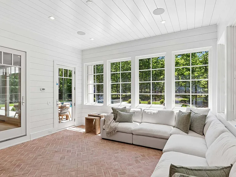 17 Dering Ln — Photo 14