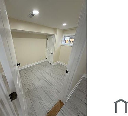 4th image of 3308 N Bailey St