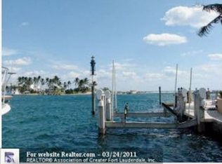2402 Bay Dr, Pompano Beach, FL 33062