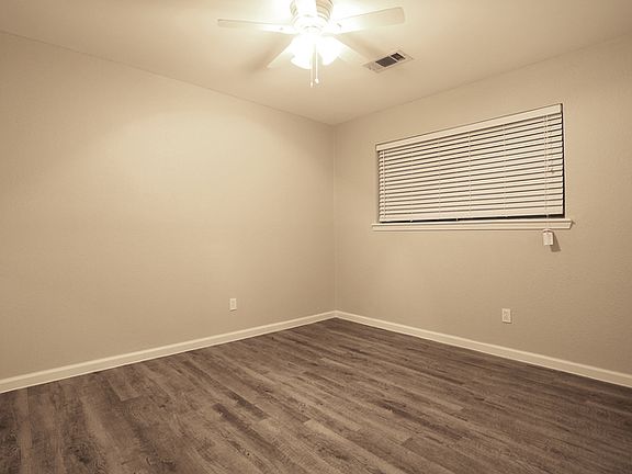 3rd image of 11418 Sagehollow Ln