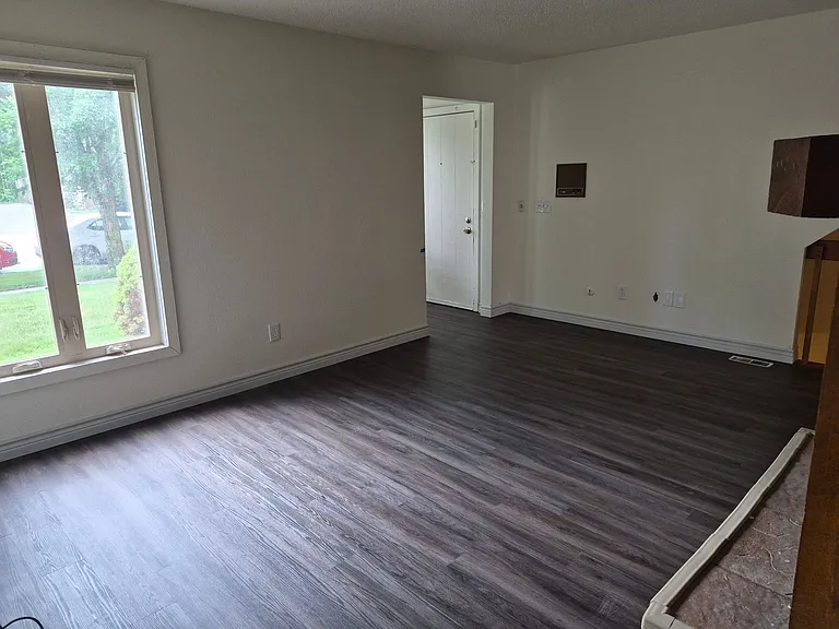 5836 Ryewyck Dr — Photo 9