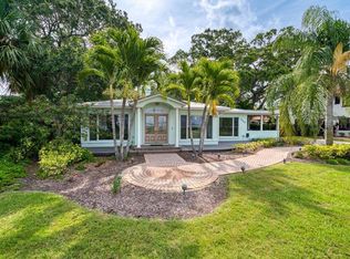549 Edgewater Dr, Dunedin, FL 34698