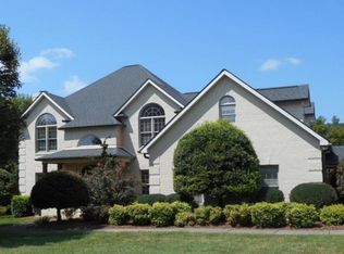 103 Surrey Ln, Johnson City, TN 37604