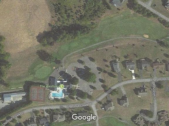 2nd image of 27 Chestnut Creek Dr