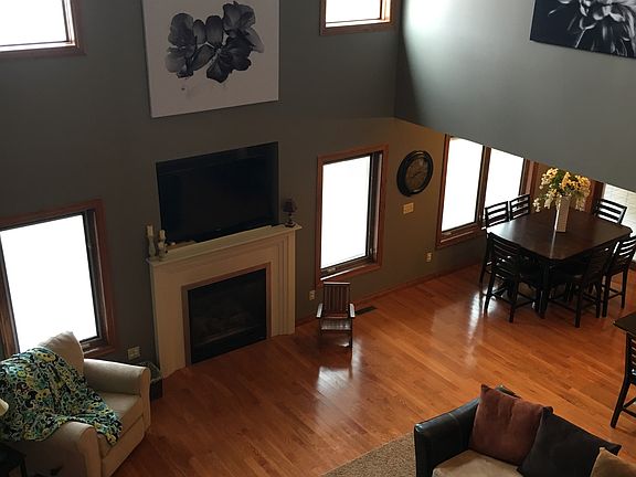 3rd image of 51 Jansen Cir