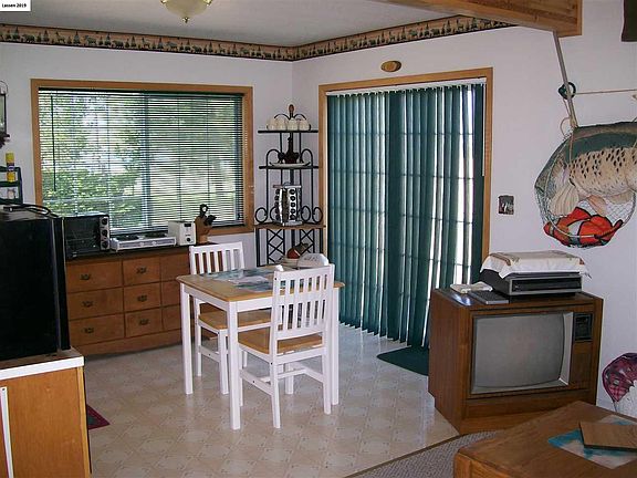 4th image of 687-829 Catalpa Way