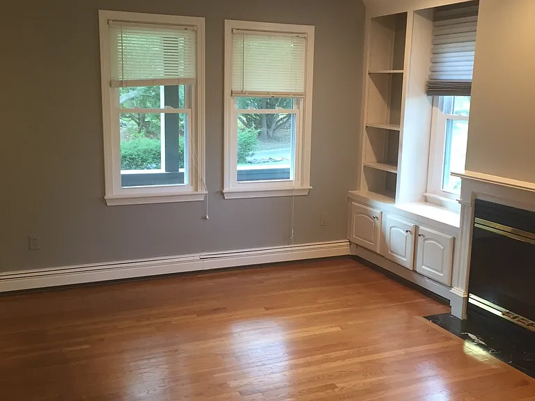 12 Green End Ave — Photo 8