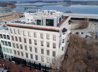 711 W Main St APT J, Louisville, KY