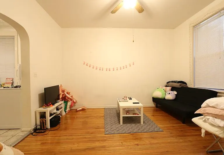 1353 W Taylor St #1R — Photo 2