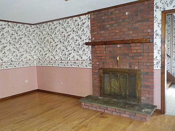 4th image of 22 Parkview Dr