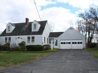 27 Lucas Park Rd, Norwich, CT 06360