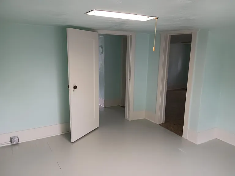 116 Brewster Ln — Photo 10