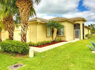 9127 Bay Point Cir, West Palm Beach, FL 33411