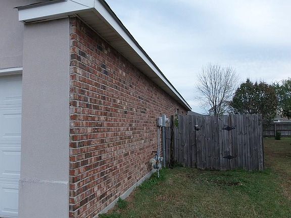 4th image of 2112 Summertree St