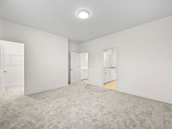 2nd image of 38934 Lemongrass Way #1