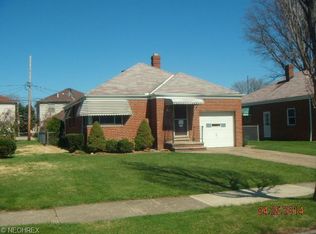 7464 Lanier Dr, Middleburg Heights, OH 44130