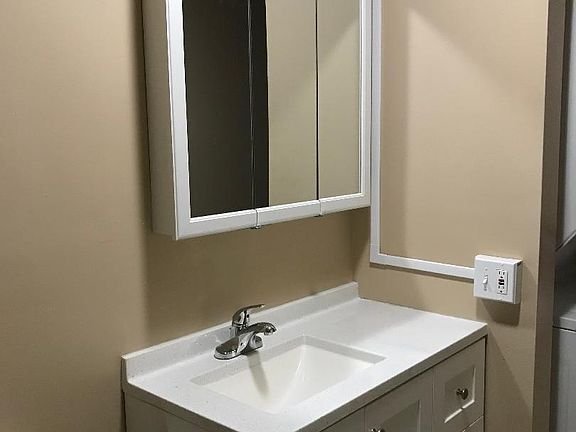 199 Waterville Street #4 Bathroom