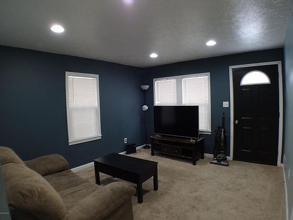 2nd image of 124 Fox Ave