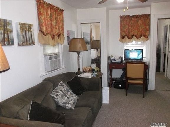3rd image of 851 Roosevelt St