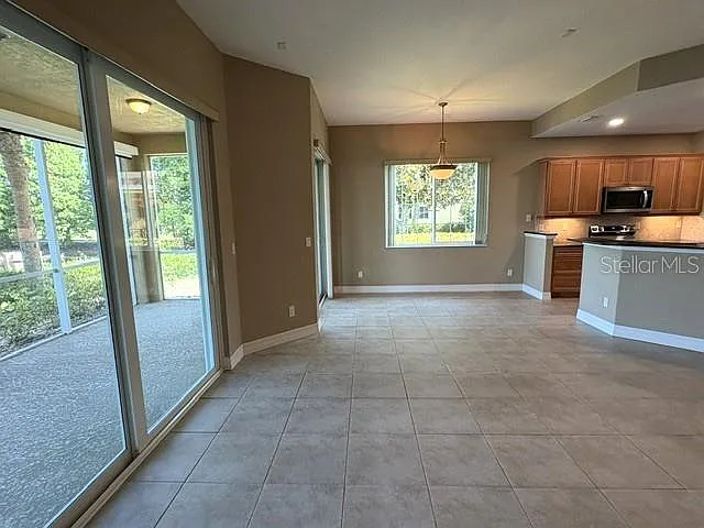 1425 Emerald Dunes Dr #17 — Photo 19