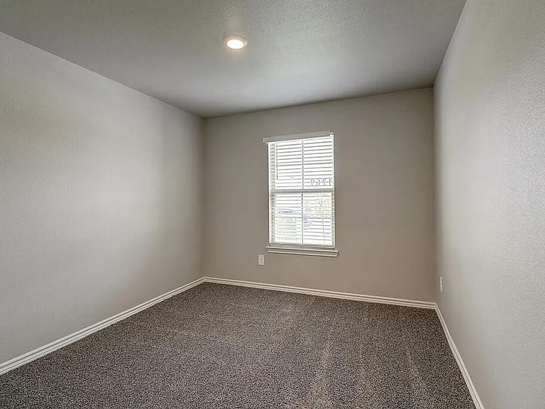 1269 Carnaby St — Photo 6