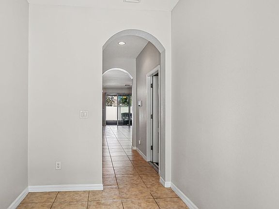 5th image of 12713 Lexington Ridge St