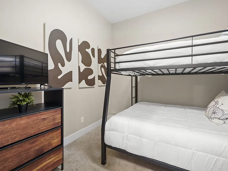 1325 Elati St #5 — Photo 16