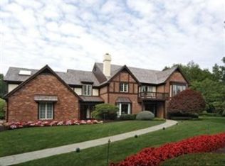 525 Fairview Rd, Pittsburgh, PA 15238