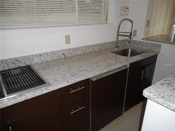 3rd image of 1936 Alaqua Dr