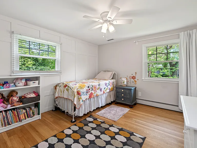 101 Davis Rd — Photo 35