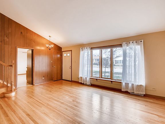 5th image of 6907 176th St