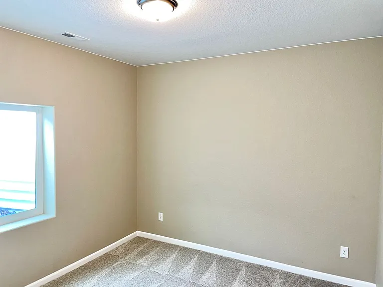 5758 Griffin Dr — Photo 43