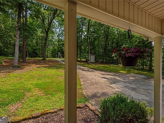 4th image of 77 Williams Way
