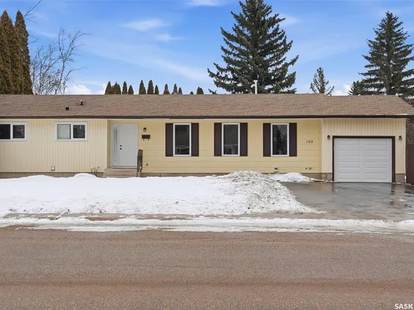 102 Dore CRESCENT, Saskatoon, SK S7K 4X7