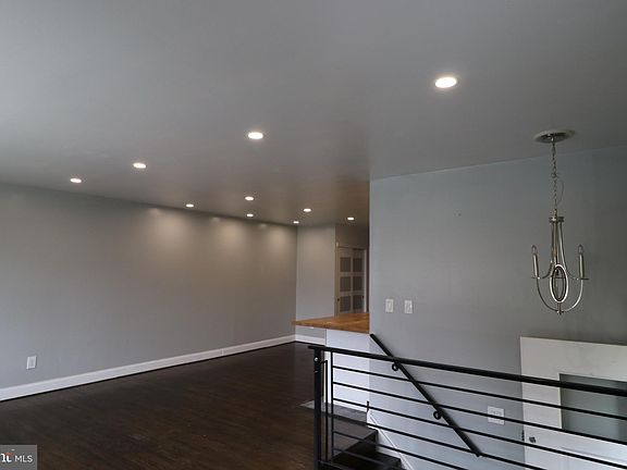 4th image of 1716 Loney St #B