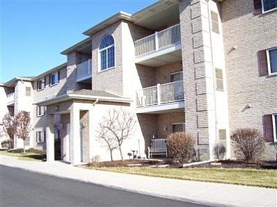 1st image of 2039 W 75th Pl