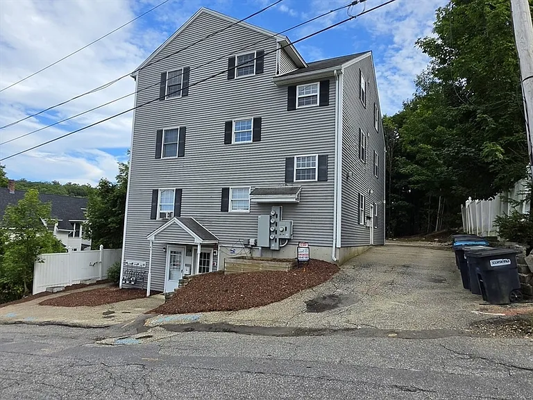 19 McDonald St #3 — Photo 1